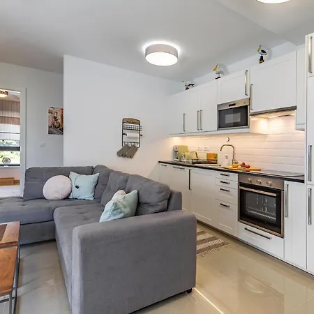 Beautiful In With Kitchen