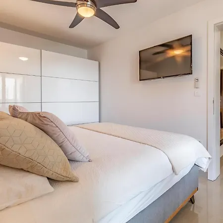 Beautiful In Διαμέρισμα Banjole